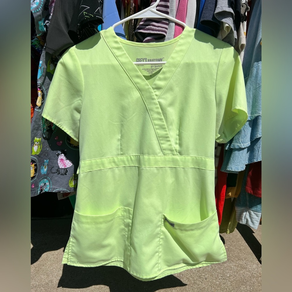Womens Scrub Top - Neon Yellow - Grays Anatomy